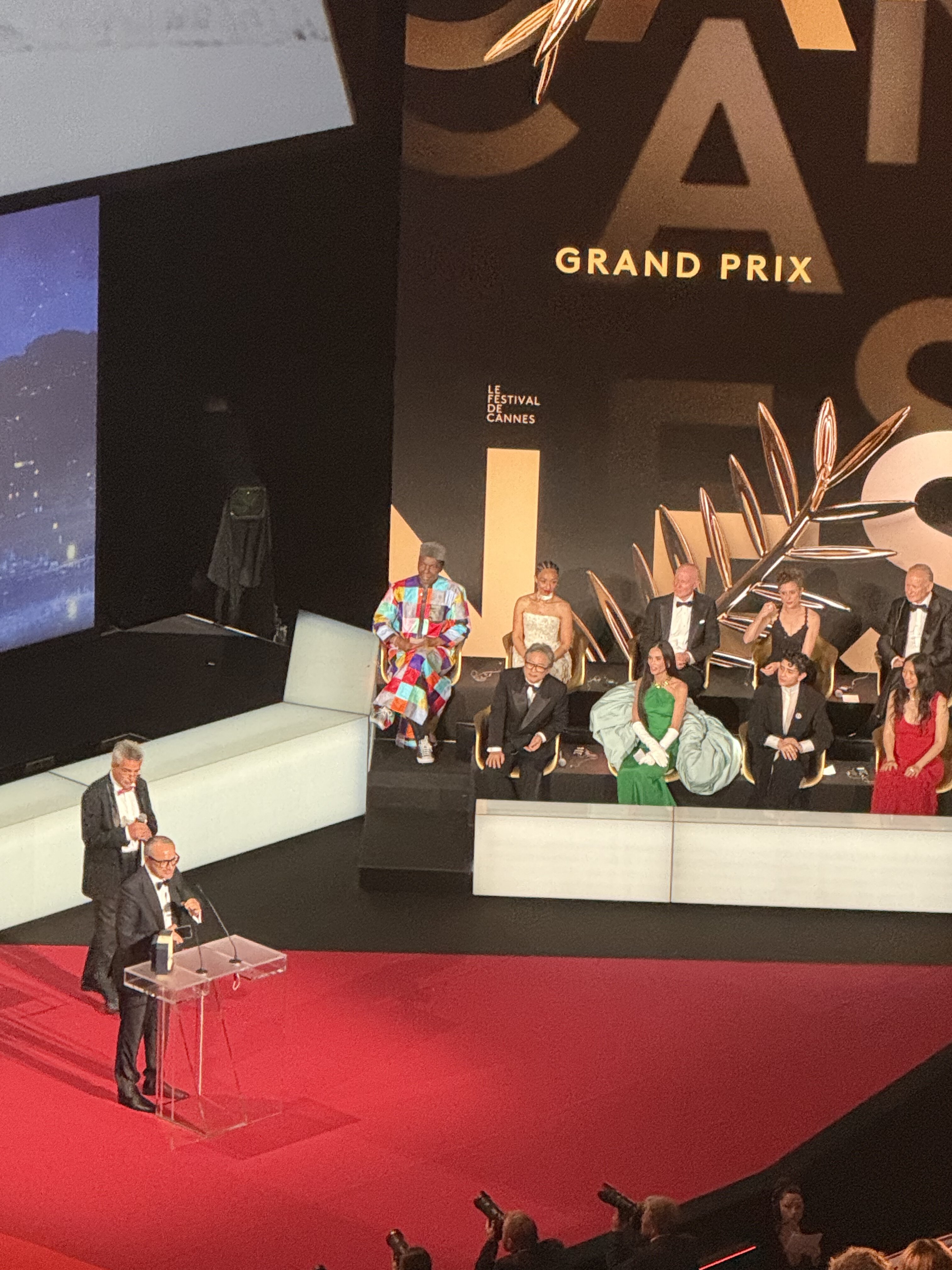 Andrei Zviaguintsev reçoit le Grand Prix pour Minotaure