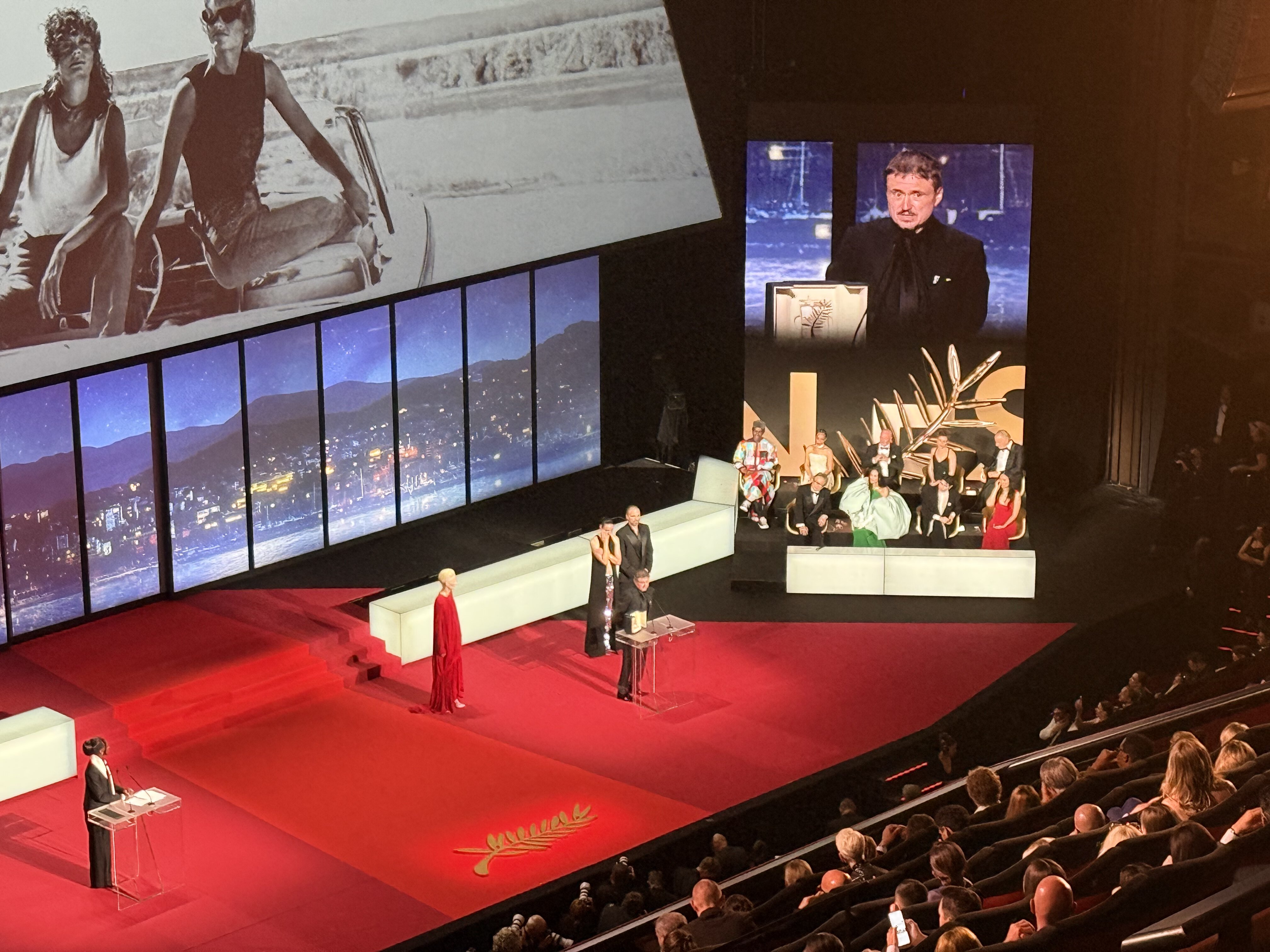 Sebastian Stan et Renate Reinsve reçoivent la Palme d'Or pour FJORD