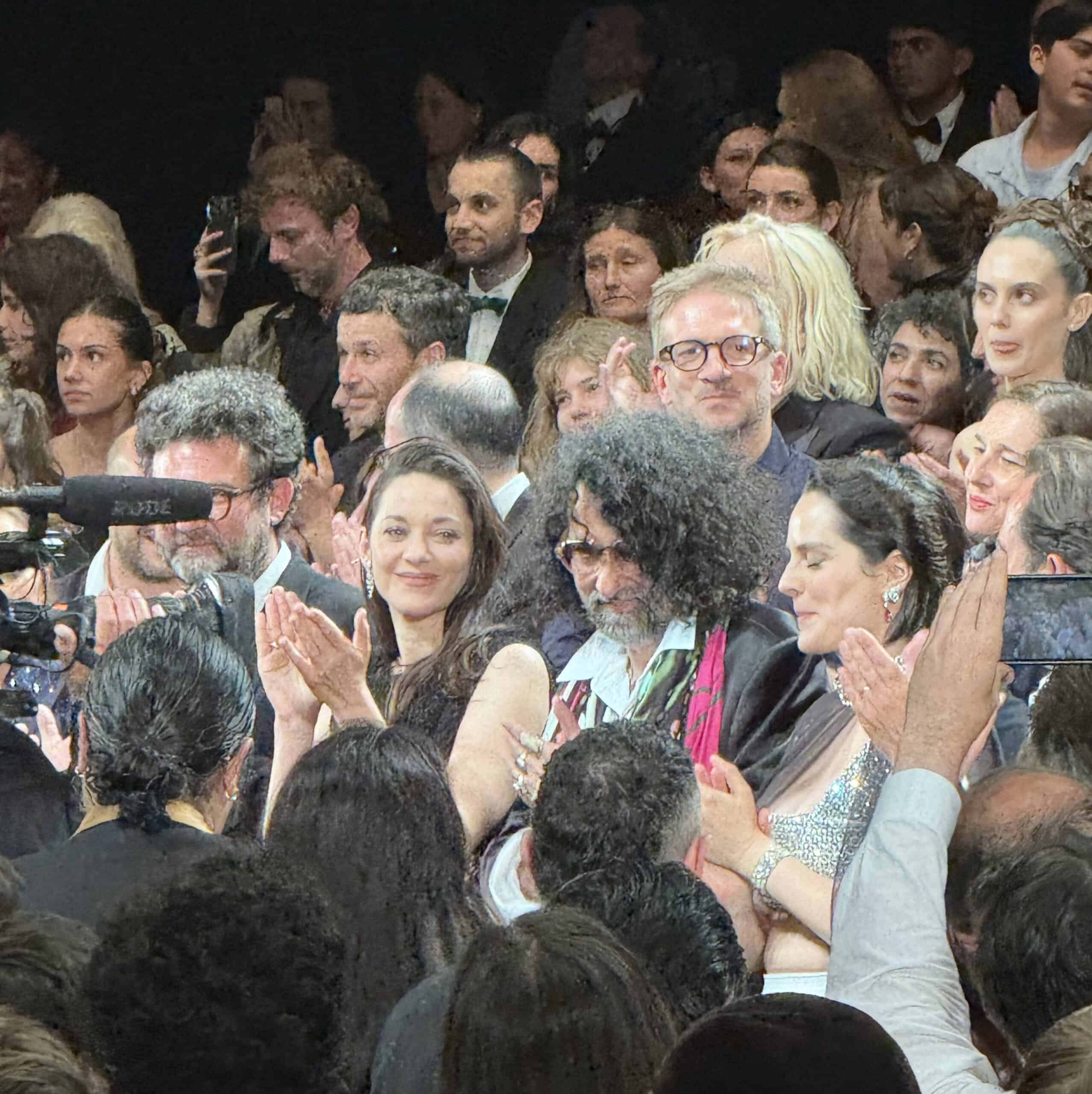 Marion Cotillard après la première de Roma Elastica à Cannes 2026